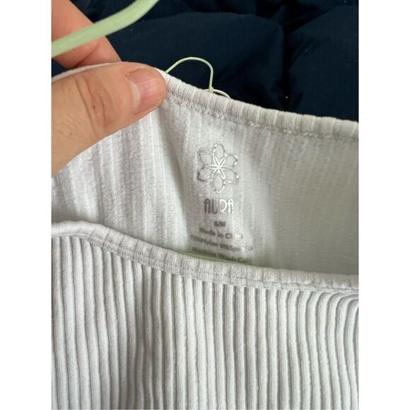 Bundle of Aura black and white ribbed crop stretch scoop neck tees S/M - Picture 6 of 7